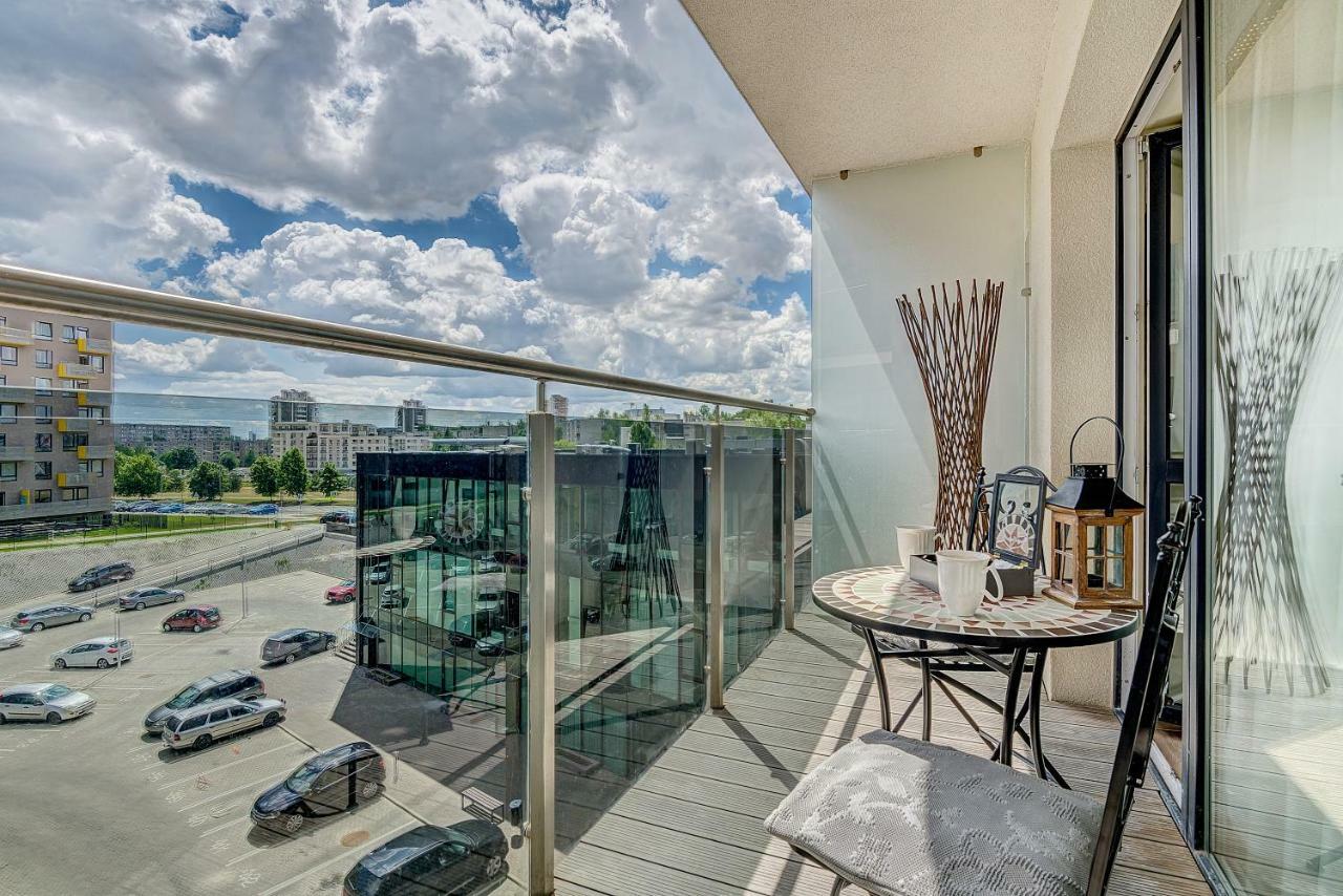 Bright Apartment Near Akropolis VNO Extérieur photo